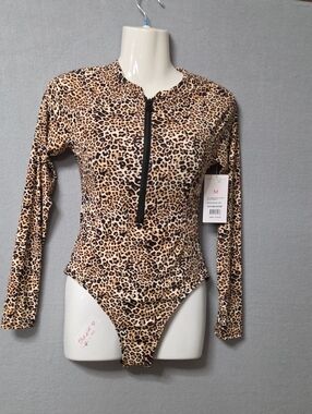Women's Betsey Johnson Long Sleeve Swimsuit Size M Leopard Print
